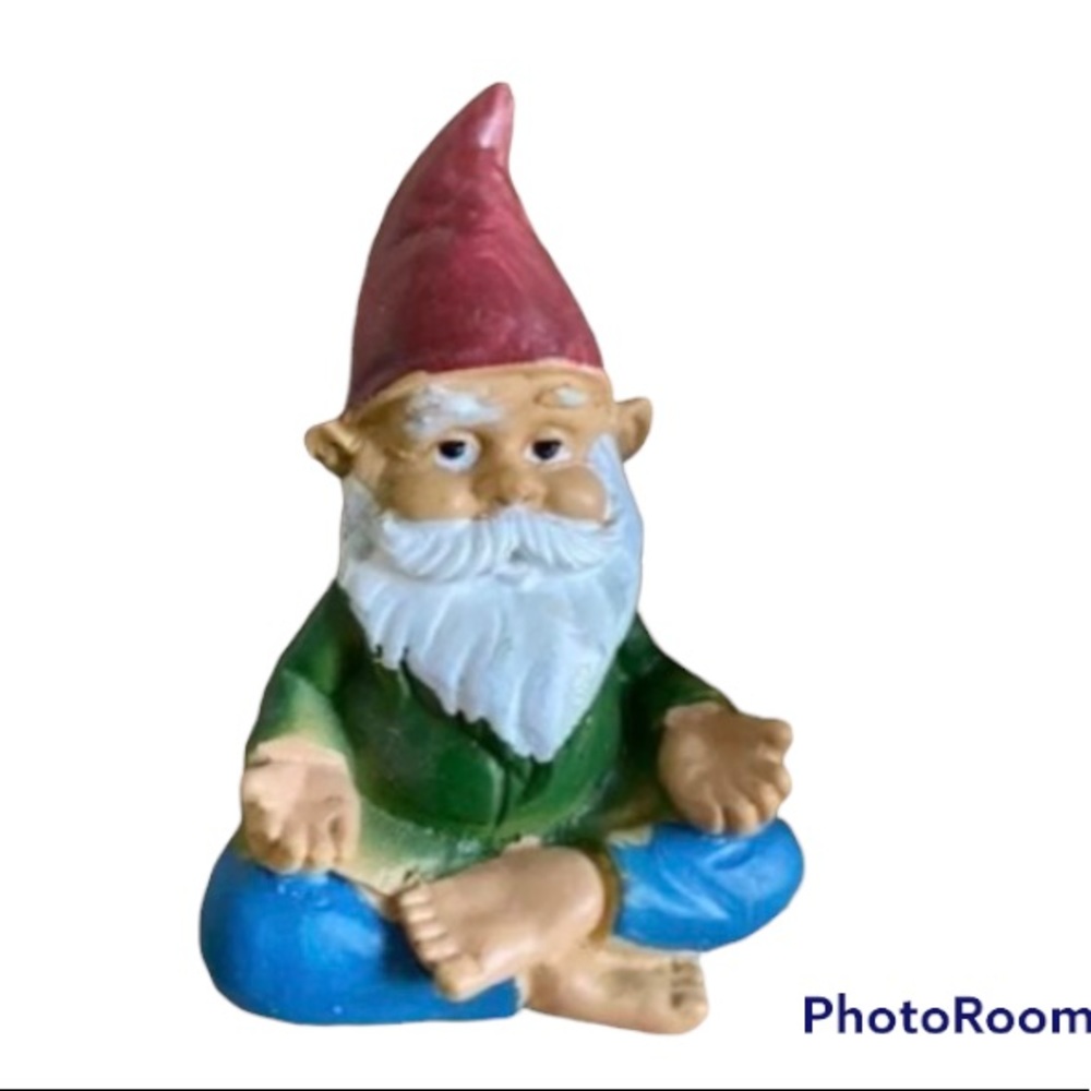 🌻 CERAMIC YOGA GNOME FIGURINE 🌻